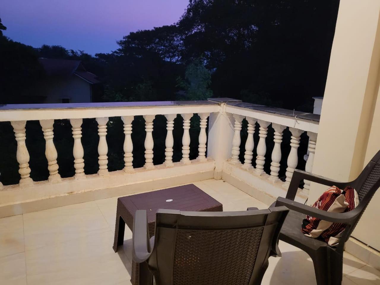 Comfortable 1Bhk Resort Aptmt With Pool At Candolim For 4 Ppl Sinquerim Eksteriør billede