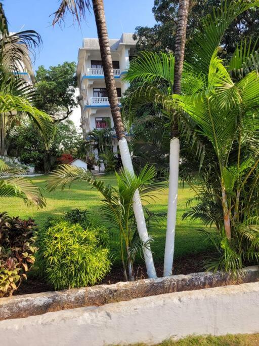 Comfortable 1Bhk Resort Aptmt With Pool At Candolim For 4 Ppl Sinquerim Eksteriør billede